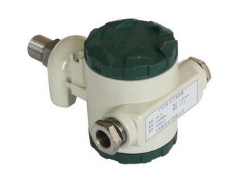 Isolated pressure transmitter